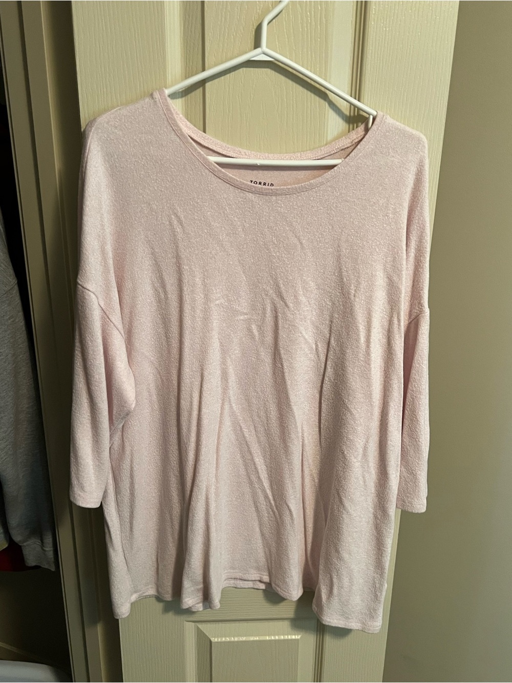 torrid Blush Pink 3/4 Sleeve Crewneck Top